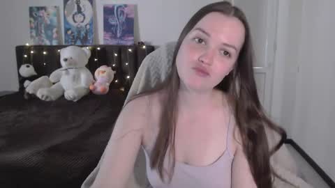 Snapshot of little__flowers chatting on October 2025 10:55:01 AM little__flowers online show from October 2025 10:55:01 AM