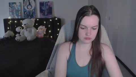 Snapshot of little__flowers chatting on October 2025 09:29:02 AM little__flowers online show from October 2025 09:29:02 AM