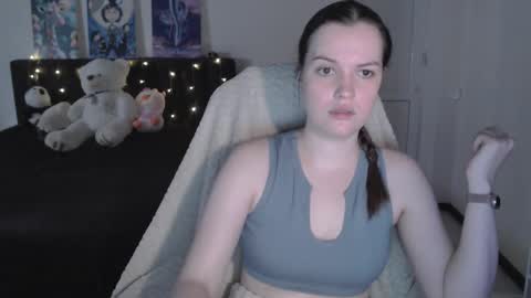 Snapshot of little__flowers chatting on October 2025 08:03:01 AM little__flowers online show from October 2025 08:03:01 AM