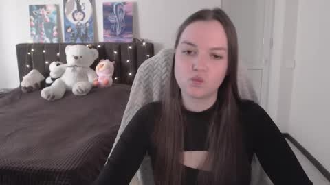 Snapshot of little__flowers chatting on October 2025 07:43:01 AM little__flowers online show from October 2025 07:43:01 AM