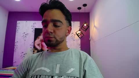 Alan  online show from December 2024 10:45:02 AM