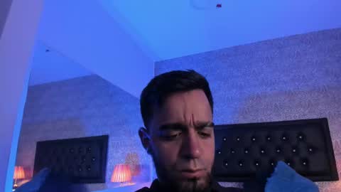 Alan  online show from February 2025 09:17:02 AM