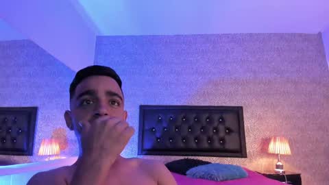 Alan  online show from March 2025 10:21:01 PM