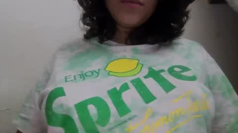 Snapshot of little_anef chatting on December 2024 06:37:02 PM little_anef online show from December 2024 06:37:02 PM