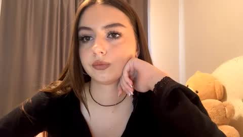 Snapshot of little_anioneta chatting on October 2025 04:12:02 AM Catherine online show from October 2025 04:12:02 AM