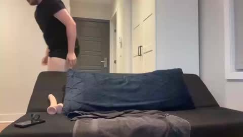 Snapshot of little_boi2much chatting on October 2025 01:16:02 AM little_boi2much online show from October 2025 01:16:02 AM