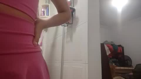 Snapshot of little_doll_4u chatting on October 2025 09:00:02 AM ANNI online show from October 2025 09:00:02 AM