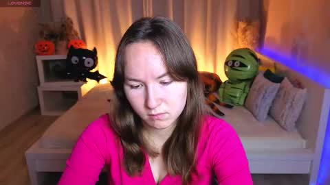 Snapshot of little_doll_meow chatting on October 2025 02:48:02 AM Alexandra online show from October 2025 02:48:02 AM