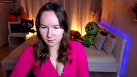 Snapshot of little_doll_meow chatting on October 2025 02:56:01 AM Alexandra online show from October 2025 02:56:01 AM