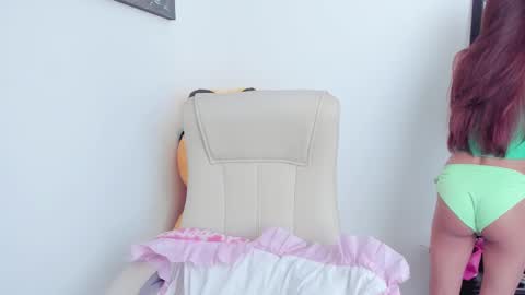 Help me reach 100 likes online show from February 2025 07:06:01 PM