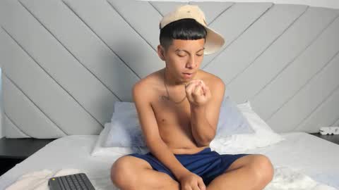 Snapshot of little_kris1 chatting on November 2025 12:38:02 PM little_kris1 online show from November 2025 12:38:02 PM