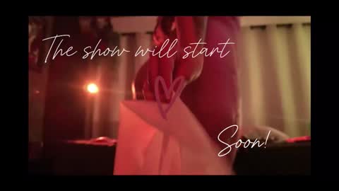 Snapshot of little_maeve chatting on September 2025 03:11:02 AM Maeve online show from September 2025 03:11:02 AM