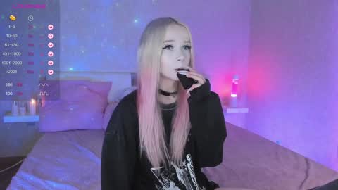 Snapshot of little_misaki chatting on December 2024 09:00:01 PM Maria online show from December 2024 09:00:01 PM