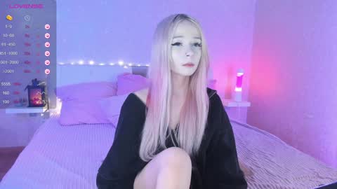 Snapshot of little_misaki chatting on January 2025 11:27:02 PM Maria online show from January 2025 11:27:02 PM