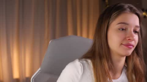 Kiki online show from October 2025 03:03:01 PM