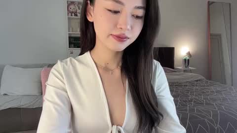 little_sunrice online show from September 2025 03:50:01 AM
