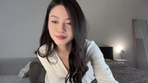 little_sunrice online show from September 2025 03:52:01 AM