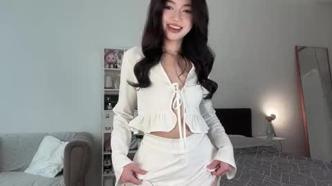 little_sunrice online show from September 2025 04:25:02 AM