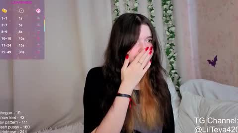 Snapshot of little_teya chatting on October 2025 10:29:01 AM little Teya online show from October 2025 10:29:01 AM