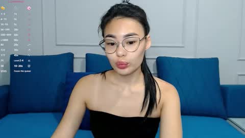 Kwan online show from October 2025 01:30:01 PM