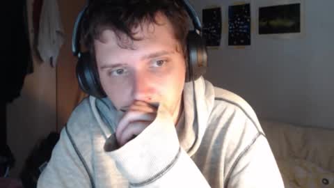 littlealien7 online show from October 2025 12:22:02 AM