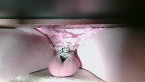 Snapshot of littleclitty247 chatting on November 2025 06:41:04 PM Littlleclitty247 online show from November 2025 06:41:04 PM