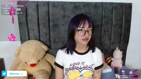 your little bunny  online show from October 2025 10:33:01 AM