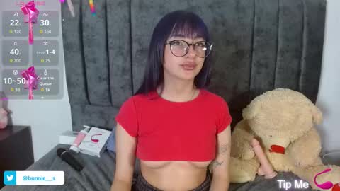 your little bunny  online show from October 2025 10:38:01 AM