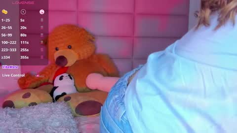 littlee_emma_ online show from March 2025 03:35:02 AM