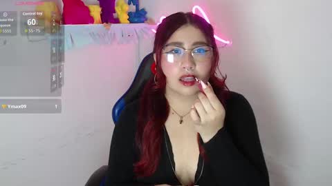 Snapshot of littlee_red chatting on November 2025 09:15:01 PM Angel online show from November 2025 09:15:01 PM