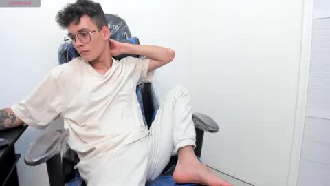 MAX online show from November 2025 09:26:02 PM