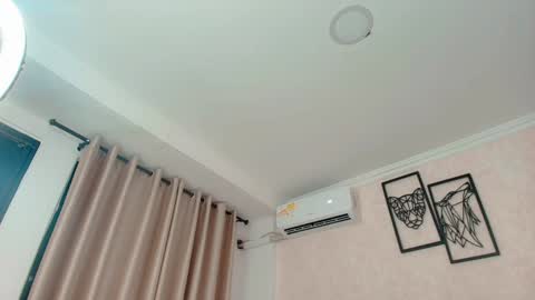 Sarahs Room online show from February 2025 06:13:02 AM