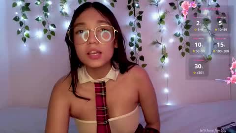 Moon online show from October 2025 10:40:01 PM