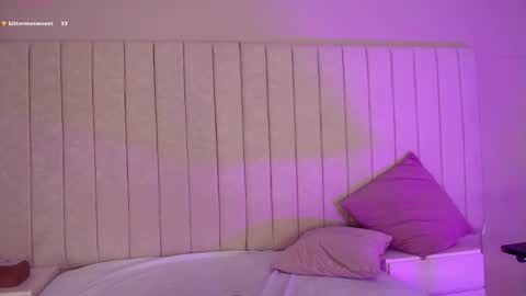 im olivia IG littleolivia01 online show from October 2025 02:38:02 PM