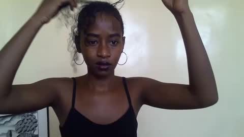 Snapshot of littlesandie chatting on December 2024 06:53:02 AM littlesandie online show from December 2024 06:53:02 AM