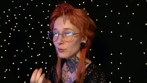 Snapshot of littlespacemouse chatting on February 2025 11:01:02 AM Niki free tg channel with some photos gifs and info about streams online show from February 2025 11:01:02 AM