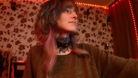 Snapshot of littlespacemouse chatting on September 2025 10:21:02 PM Niki free tg channel with some photos gifs and info about streams online show from September 2025 10:21:02 PM