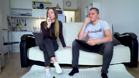 Little Tifany online show from October 2025 10:50:01 AM