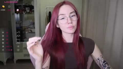 Snapshot of littlevildevil chatting on September 2025 11:04:02 AM Eliana online show from September 2025 11:04:02 AM