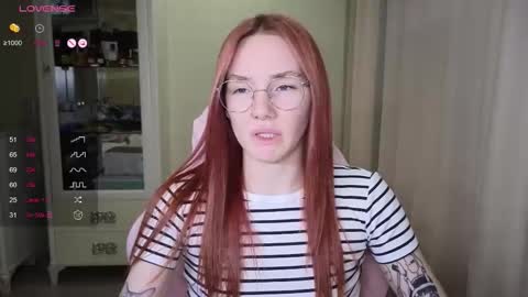 Snapshot of littlevildevil chatting on October 2025 10:58:02 AM Eliana online show from October 2025 10:58:02 AM