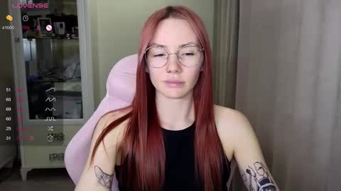 Snapshot of littlevildevil chatting on October 2025 10:59:01 AM Eliana online show from October 2025 10:59:01 AM