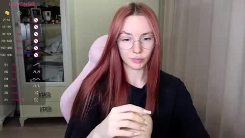 Snapshot of littlevildevil chatting on October 2025 10:43:02 AM Eliana online show from October 2025 10:43:02 AM