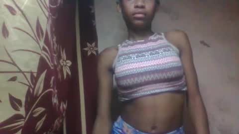 Snapshot of littleyanah chatting on September 2025 02:38:02 PM yanah online show from September 2025 02:38:02 PM