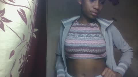 Snapshot of littleyanah chatting on September 2025 11:27:02 PM yanah online show from September 2025 11:27:02 PM