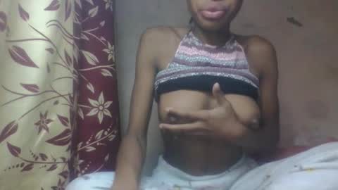 Snapshot of littleyanah chatting on September 2025 11:32:01 AM yanah online show from September 2025 11:32:01 AM