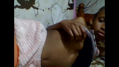 Snapshot of littleyanah chatting on September 2025 07:06:02 PM yanah online show from September 2025 07:06:02 PM