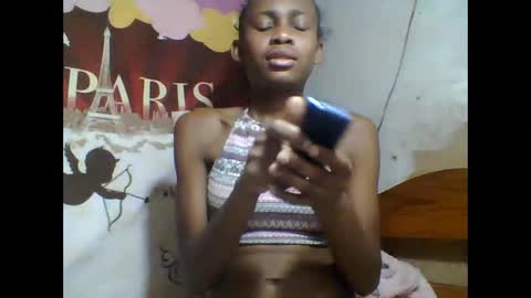 Snapshot of littleyanah chatting on September 2025 07:17:02 PM yanah online show from September 2025 07:17:02 PM