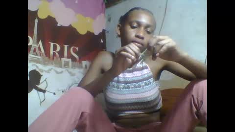 Snapshot of littleyanah chatting on September 2025 08:07:01 AM yanah online show from September 2025 08:07:01 AM