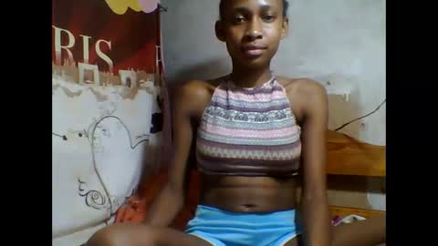 Snapshot of littleyanah chatting on September 2025 10:36:01 PM yanah online show from September 2025 10:36:01 PM