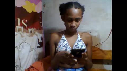 Snapshot of littleyanah chatting on September 2025 10:42:02 AM yanah online show from September 2025 10:42:02 AM